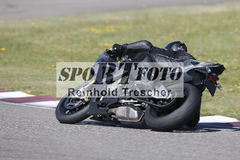 /15 22.05.2026  Plüss Moto Sport  Discover the Bike ADR /Gruppe rot - Race 3/96